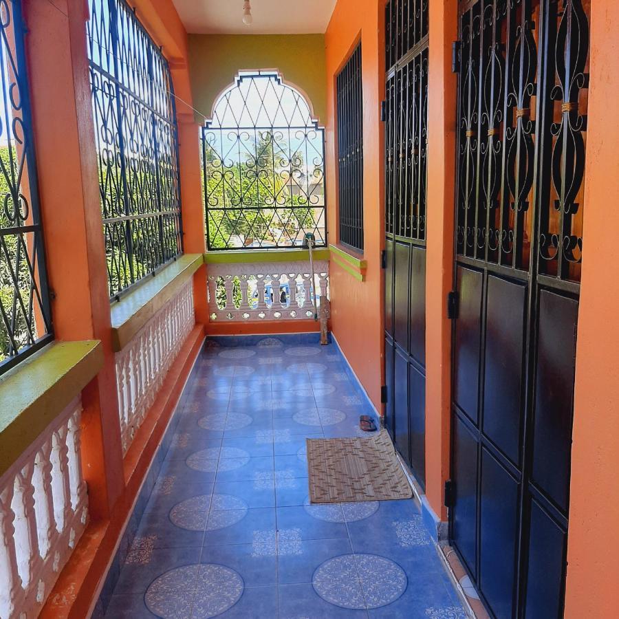 Gloria'S Place Studio Mombasa Exterior photo